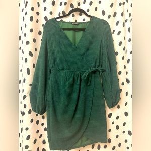 Size Small, Emerald Green Long Sleeve Dress